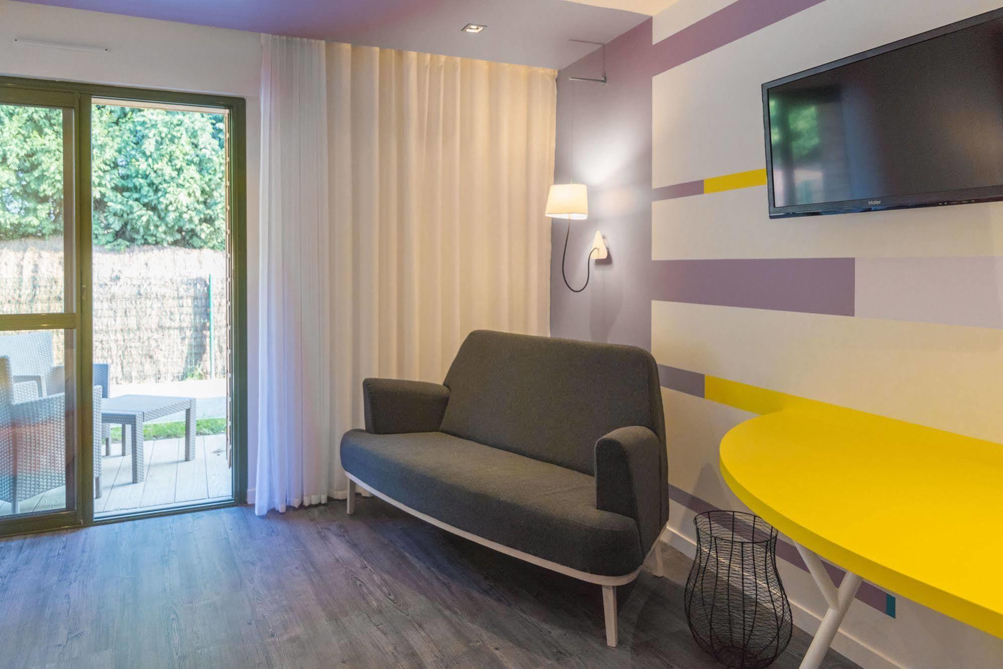 Hotel Logis Domaine Du Moulin Cavier 3*